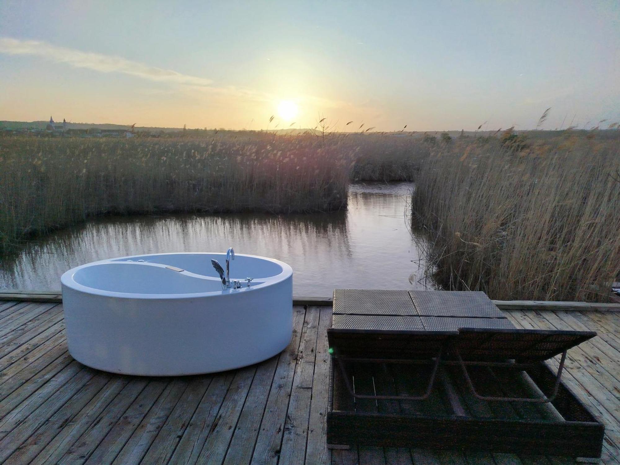 Pfahlbau Sunset II Toplage Inklusive Elektroboot Rust Εξωτερικό φωτογραφία